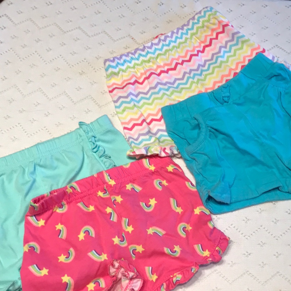 Baby Girl Set of Shorts